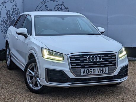 Audi Q2 TDI S LINE