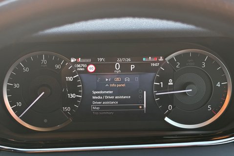 Land Rover Range Rover Evoque R-DYNAMIC HSE MHEV -TRIPLE BLACK - PAN ROOF - ONE OWNER -MERIDIAN -VATQ 41