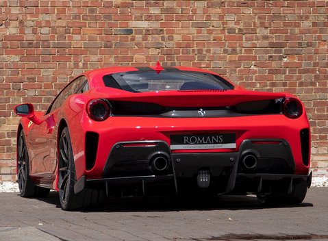Ferrari 488 Pista 3