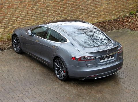 Tesla Model S P85 8