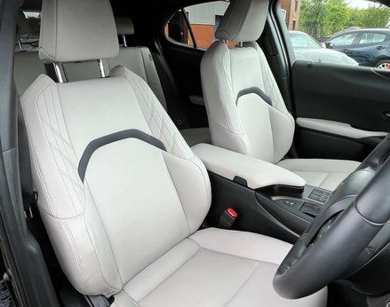 Lexus Ux 2.0 UX 250H F Sport Design 4x2 CVT 5dr 68