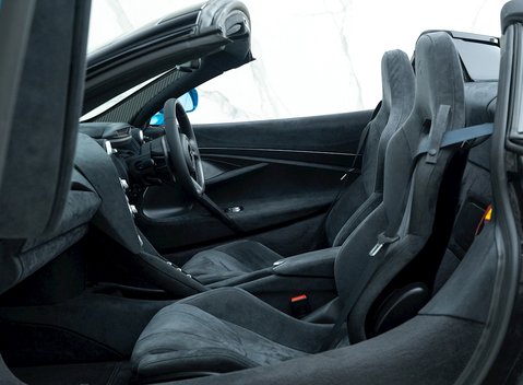 McLaren 720S Spider 19