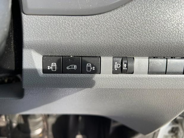 Vauxhall Vivaro LWB L2H1 Low Roof Sportive 2900 Air Con Sensors EURO 6 NO VAT 41