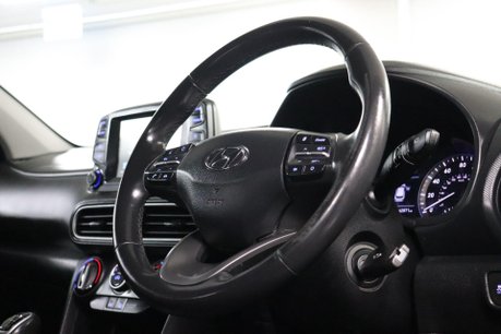 Hyundai KONA SE 12