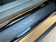 Tesla Model Y LONG RANGE AWD 16