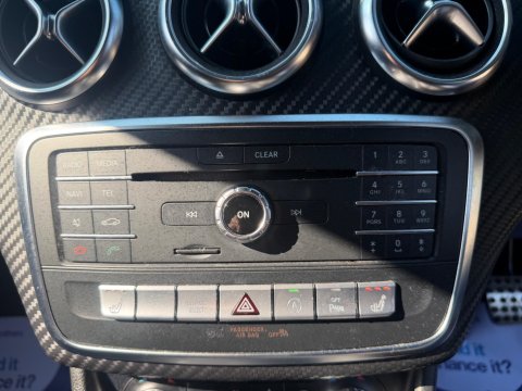 Mercedes-Benz A Class 2.1 A200d AMG Line (Premium) 7G-DCT Euro 6 (s/s) 5dr 28