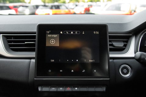 Renault Captur TECHNO E-TECH 24