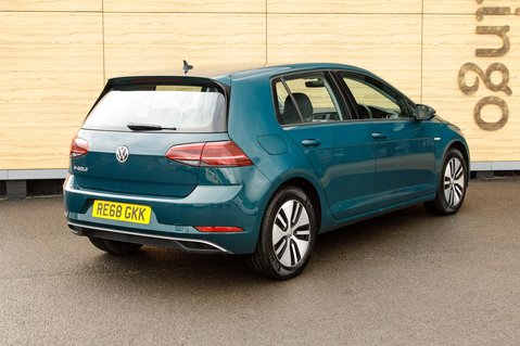 Volkswagen Golf E-GOLF 2