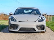Porsche 718 Cayman GT4 PDK 23