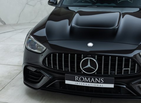 Mercedes-Benz C63 S AMG E Performance Estate Night Edition 29