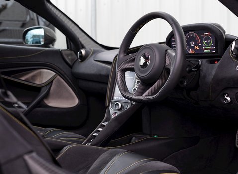 McLaren 720S Performance 10