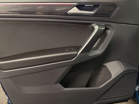 Volkswagen Tiguan 2.0 Tiguan Elegance TDI DSG Auto 5dr 49