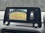 Hyundai KONA PREMIUM 23