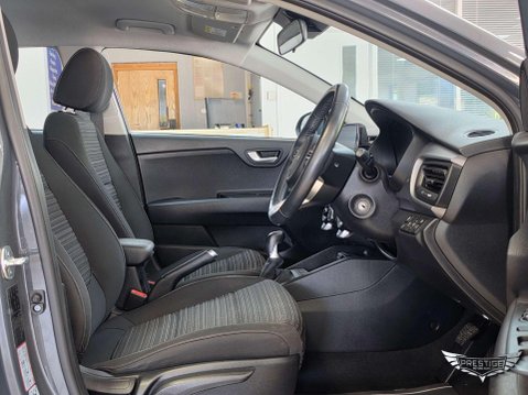 Kia Stonic 1.0 T-GDi 2 Euro 6 (s/s) 5dr 62
