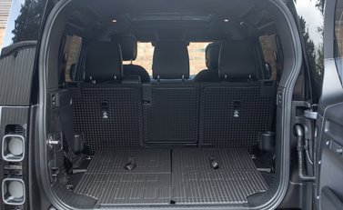 Land Rover Defender 110 X P400 40