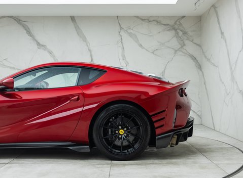 Ferrari 812 Competizione 50