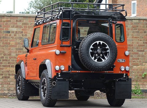 Land Rover 90 Adventure 15