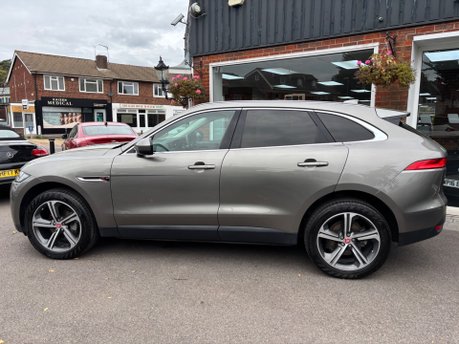Jaguar F-Pace 2.0 D180 Portfolio SUV 5dr Diesel Auto AWD Euro 6 (s/s) (180 ps) 11