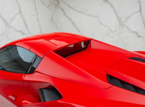 Ferrari 488 SPIDER 37