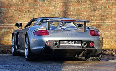 Porsche Carrera GT 7