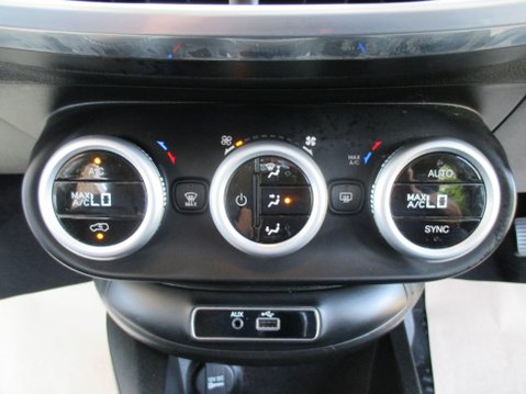 Fiat 500X 1.6 E-Torq Pop Star Euro 6 5dr 9
