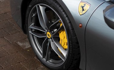 Ferrari 488 Spider 26