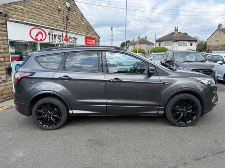 Ford Kuga ST-LINE X 9