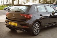 Volkswagen Polo LIFE TSI 8