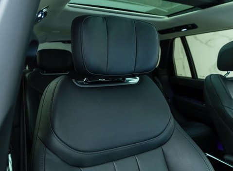 Land Rover Range Rover D350 AUTOBIOGRAPHY LWB 15