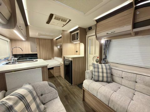 Coachman Acadia 575  29