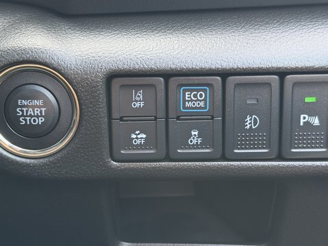 Suzuki S-Cross 1.5 Hybrid Motion 5dr AGS 33