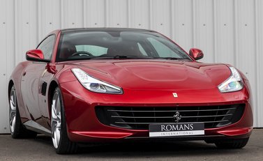 Ferrari GTC4 Lusso T 1