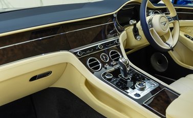 Bentley Continental GT W12 18