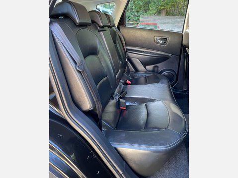 Nissan Qashqai 2.0 dCi Tekna Auto 4WD Euro 5 5dr (AVM) 38