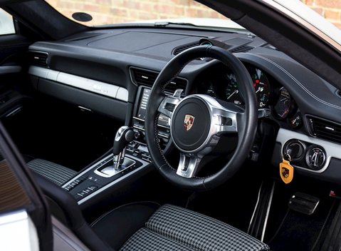 Porsche 911 50th Anniversary Edition 16