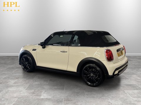 Mini Convertible 1.5 Cooper Exclusive Convertible 2dr Petrol Steptronic Euro 6 (s/s) (136 ps 5