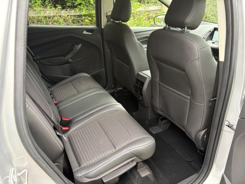 Ford Kuga TITANIUM TDCI 20