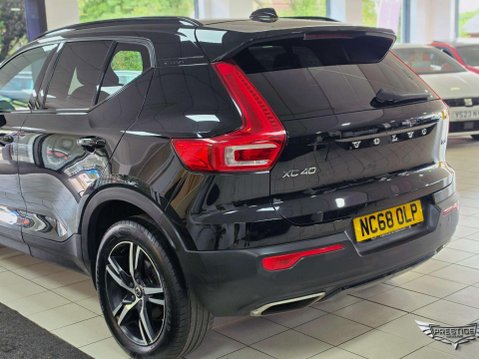 Volvo XC40 1.5 T3 R-Design Euro 6 (s/s) 5dr 43
