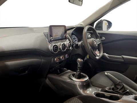 Nissan Juke 1.0 DIG-T Acenta SUV 5dr Petrol Manual Euro 6 (s/s) (117 ps) 15