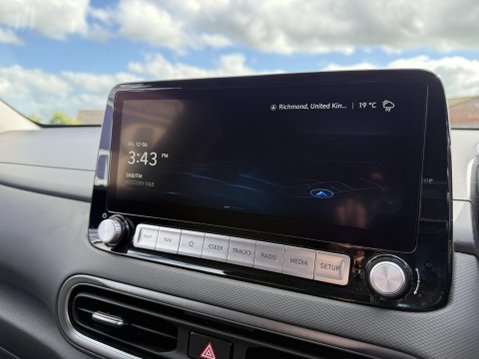 Hyundai KONA 39kWh Premium SUV 5dr Electric Auto (10.5kW Charger) (136 ps) 17