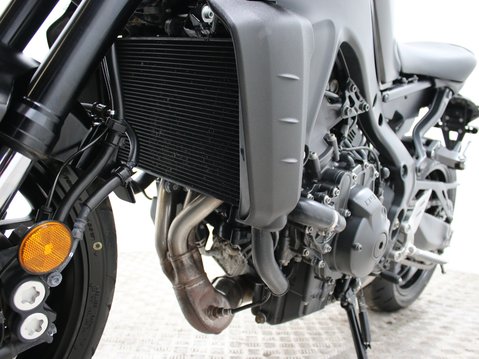 Yamaha MT-09 MT-09 (MTN890) 18