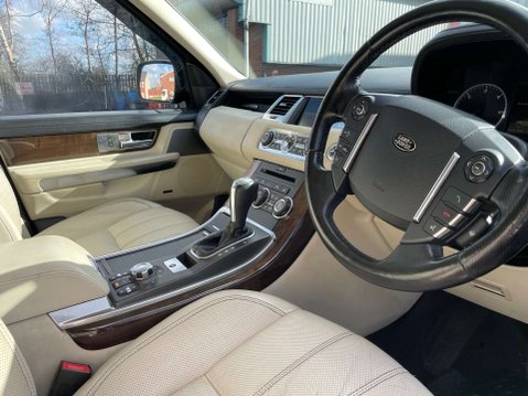 Land Rover Range Rover Sport 3.0 Range Rover Sport HSE TDV6 Auto 4WD 5dr 9