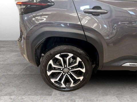 Toyota Yaris Cross 1.5 VVT-h Design SUV 5dr Petrol Hybrid E-CVT Euro 6 (s/s) (116 ps) 10