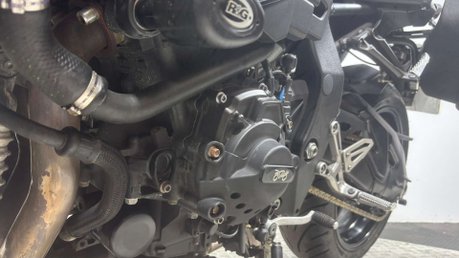 Yamaha MT-10 1000 Hyper-naked Mt 35k serviced extras new battery and MOT 53
