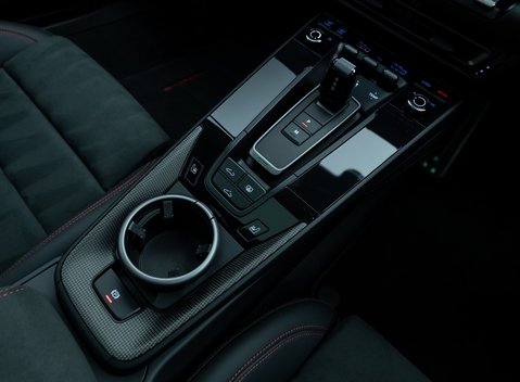 Porsche 911 Carrera 4 GTS (992) 23