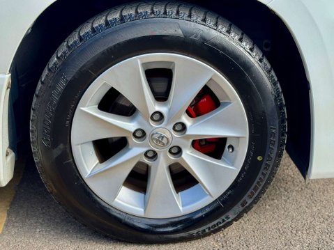 Toyota Alphard V6 4WD TOWBAR 88