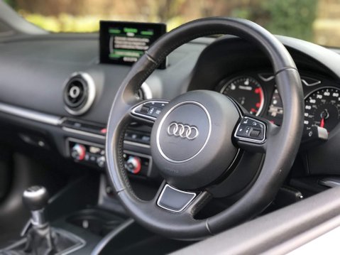 Audi A3 TDI SPORT 7