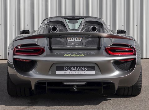 Porsche 918 Spyder 5