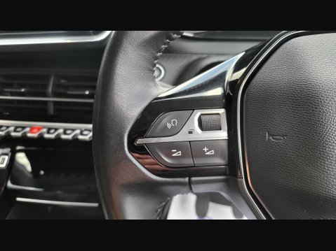 Peugeot 208 PURETECH ALLURE S/S 21