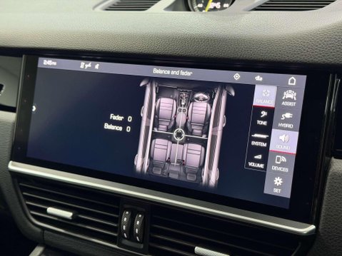 Porsche Cayenne 3.0 V6 E-Hybrid 14.1kWh Coupe 5dr Petrol Plug-in Hybrid TiptronicS 4WD Euro 54